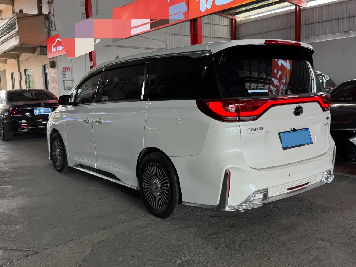 2021 GAC Trumpchi M8 2.0T 252HP L4 8AT,autocango,china used car exporter,china ev exporter,chinese used car exporter,chinese used ev exporter