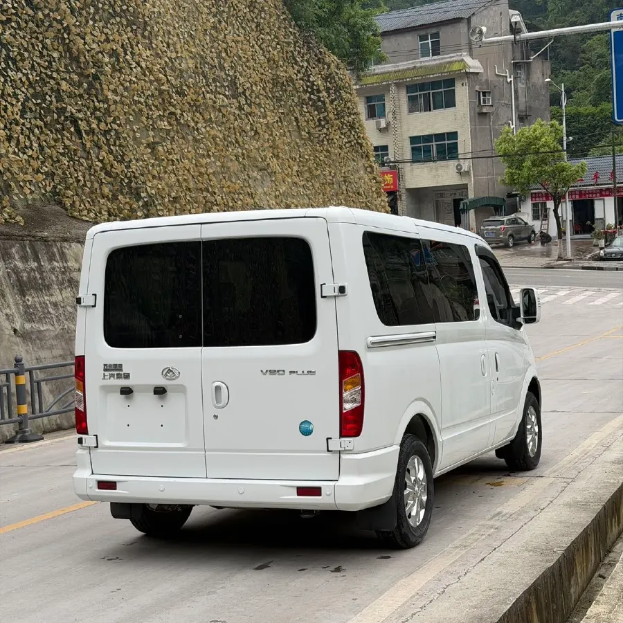 2021 MAXUS XinTu V80 2.0T 139HP L4 6MT,autocango,china used car exporter,china ev exporter,chinese used car exporter,chinese used ev exporter