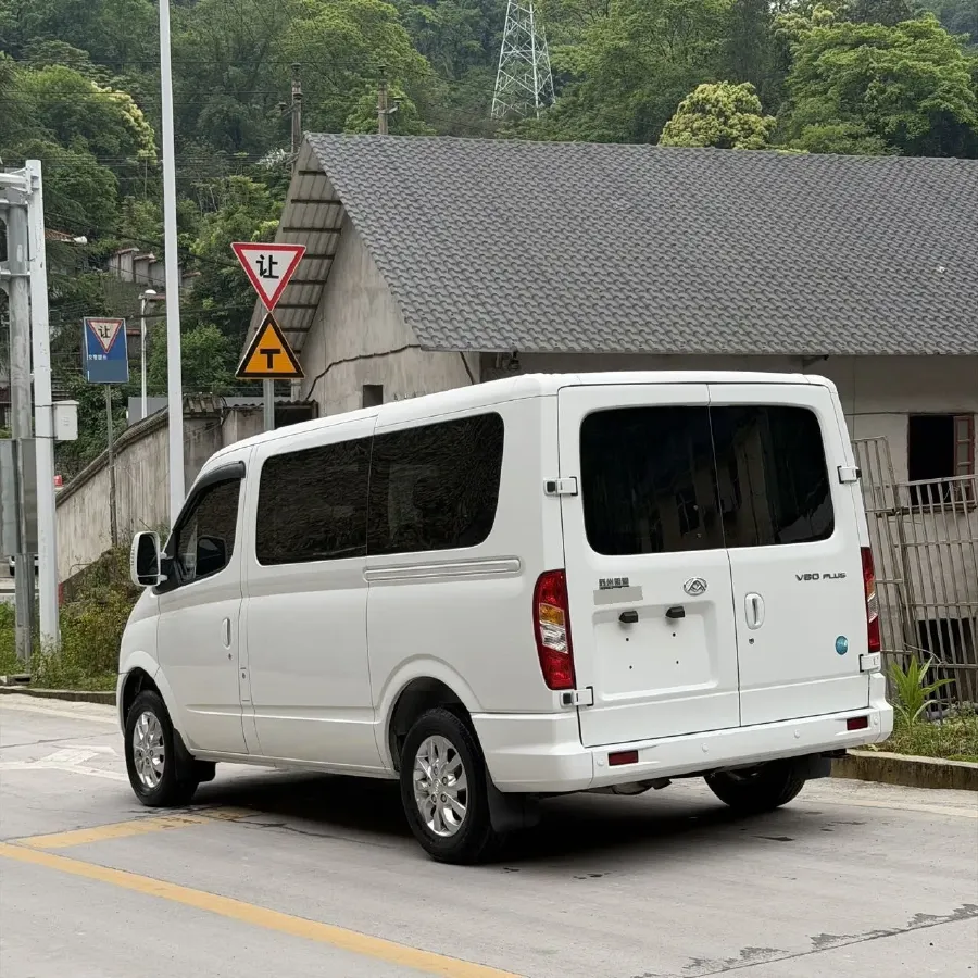 2021 MAXUS XinTu V80 2.0T 139HP L4 6MT,autocango,china used car exporter,china ev exporter,chinese used car exporter,chinese used ev exporter