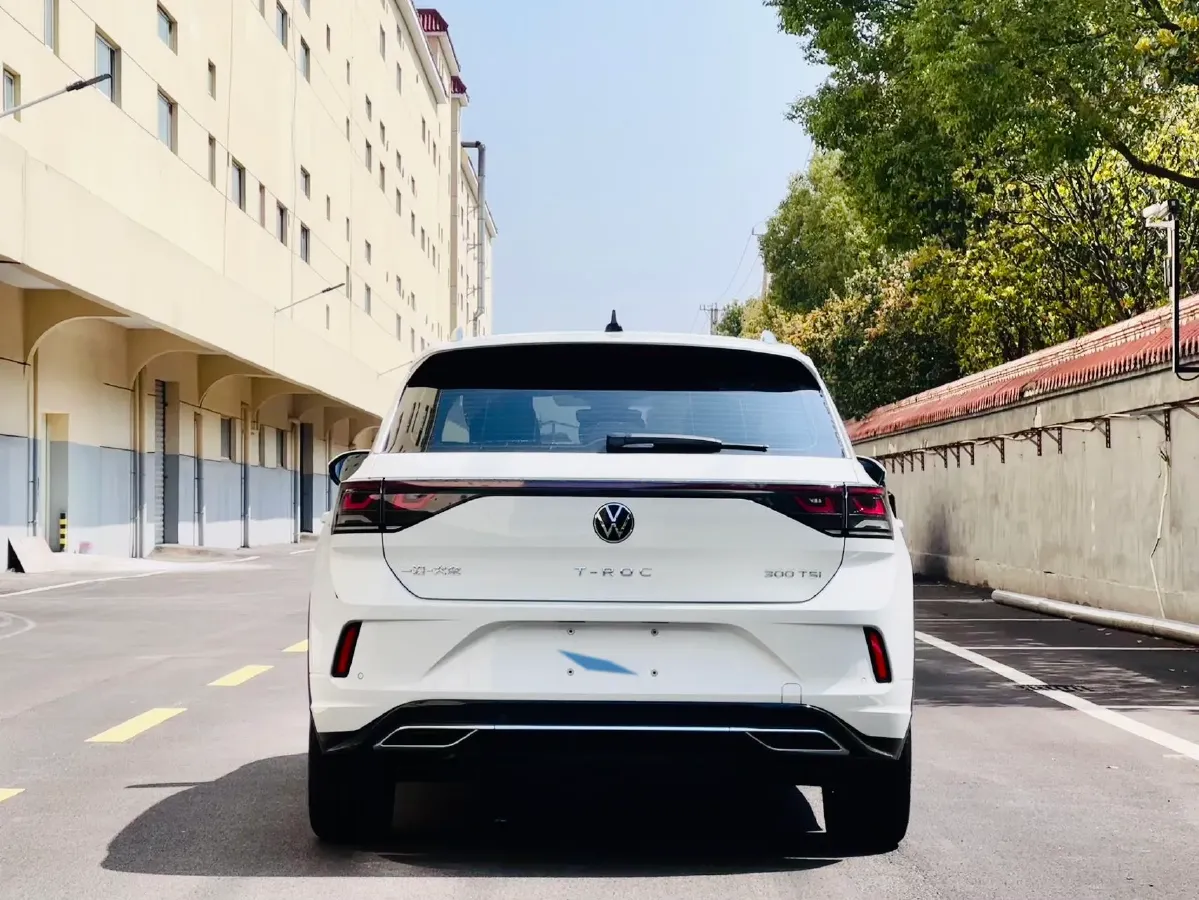 2025 Volkswagen T-Roc 1.5T 160HP L4 7DCT,autocango,china used car exporter,china ev exporter,chinese used car exporter,chinese used ev exporter