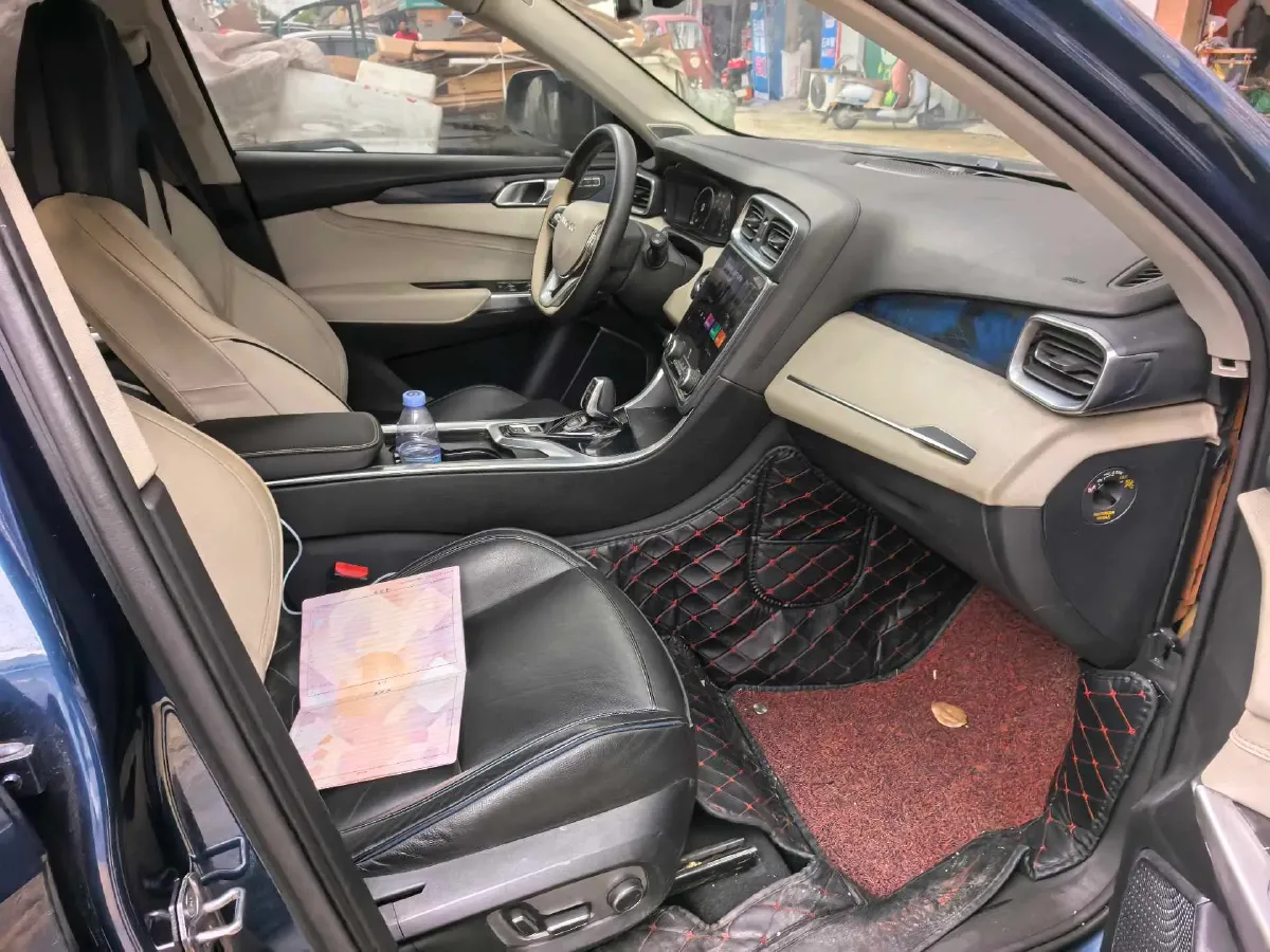 2019 LYNK&CO 01 2.0T 190HP L4 6AT,autocango,china used car exporter,china ev exporter,chinese used car exporter,chinese used ev exporter