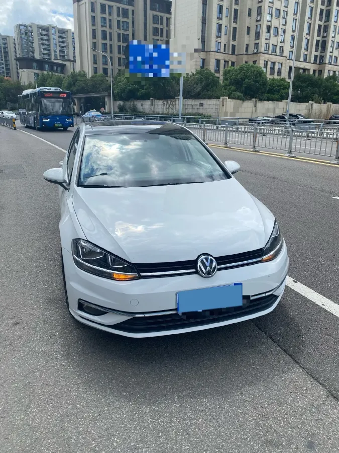 2018 Volkswagen Golf 1.6L 110HP L4 6AT,autocango,china used car exporter,china ev exporter,chinese used car exporter,chinese used ev exporter