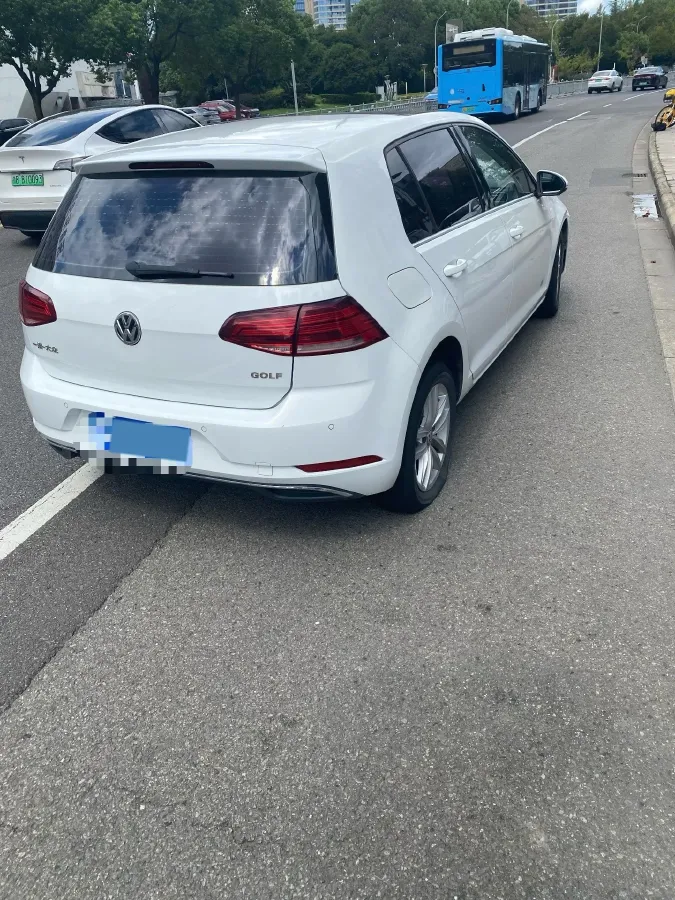 2018 Volkswagen Golf 1.6L 110HP L4 6AT,autocango,china used car exporter,china ev exporter,chinese used car exporter,chinese used ev exporter