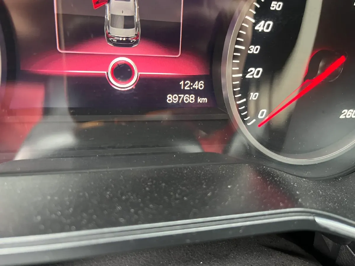 2020 HongQi H5 1.5T 169HP L4 7DCT,autocango,china used car exporter,china ev exporter,chinese used car exporter,chinese used ev exporter