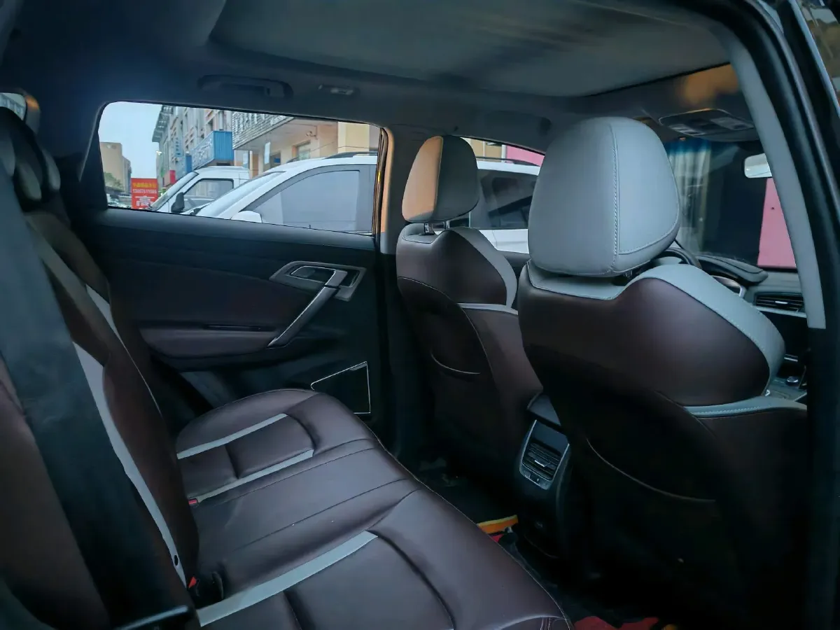 2022 Geely Azkarra 1.8T 184HP L4 7DCT,autocango,china used car exporter,china ev exporter,chinese used car exporter,chinese used ev exporter