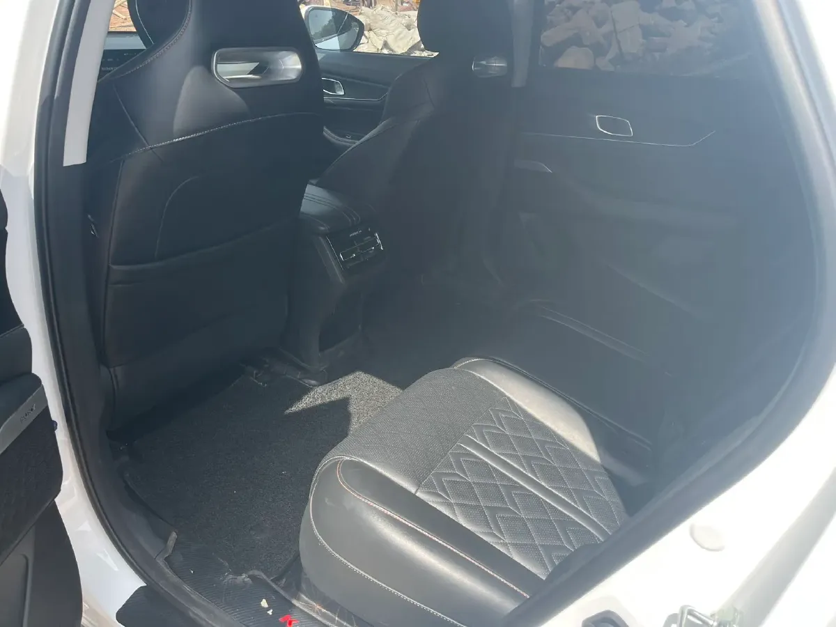 2021 ChangAn UNI-K 2.0T 233HP L4 8AT,autocango,china used car exporter,china ev exporter,chinese used car exporter,chinese used ev exporter