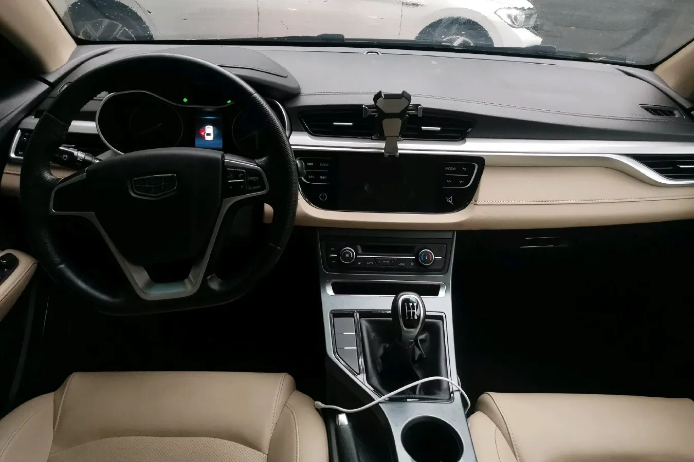 2018 Geely Emgrand 1.5L 109HP L4 5MT,autocango,china used car exporter,china ev exporter,chinese used car exporter,chinese used ev exporter