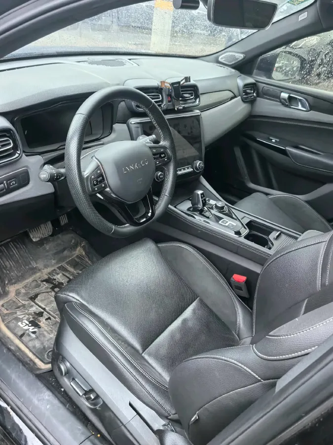 2021 LYNK&CO 03 2.0T 190HP L4 6AT,autocango,china used car exporter,china ev exporter,chinese used car exporter,chinese used ev exporter