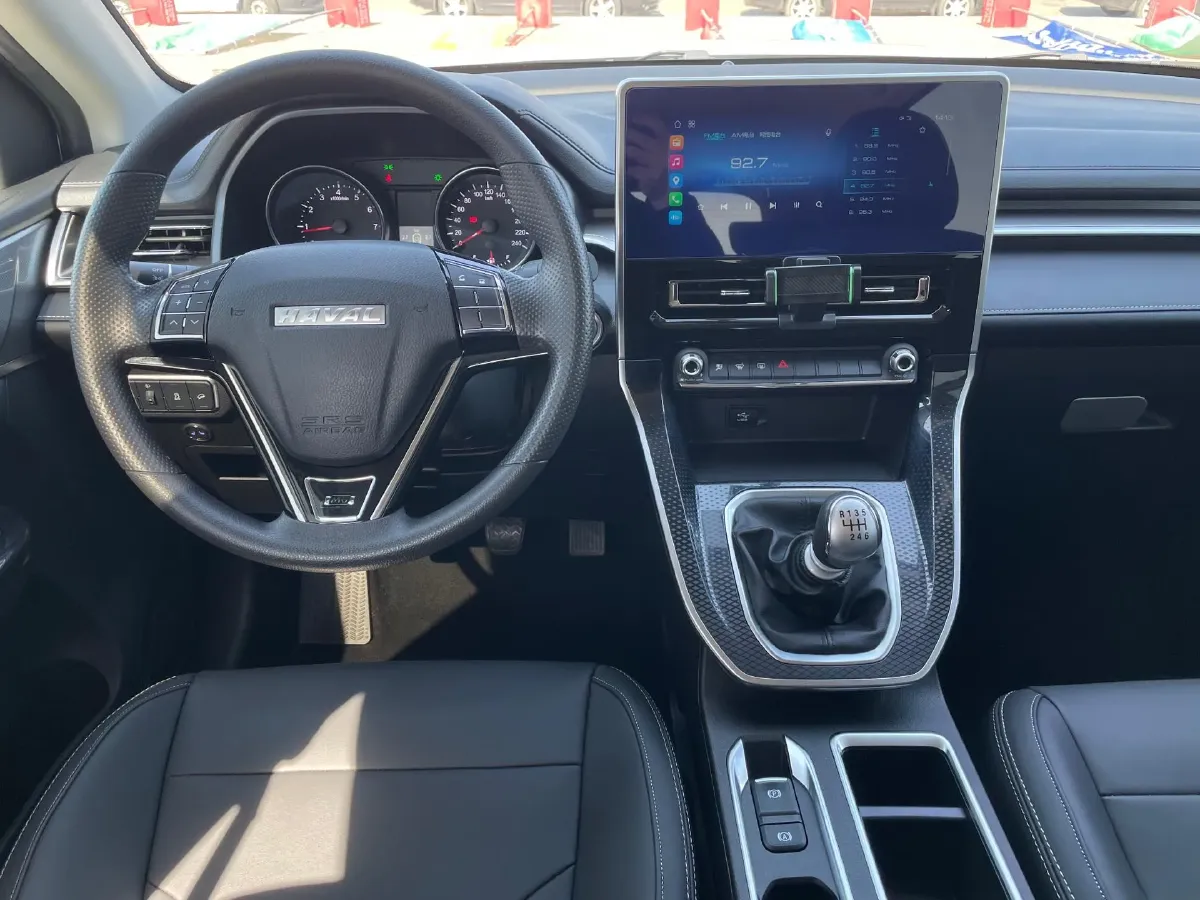 2022 ChangAn Oshan X7 Plus 1.5T 170HP L4 6MT,autocango,china used car exporter,china ev exporter,chinese used car exporter,chinese used ev exporter