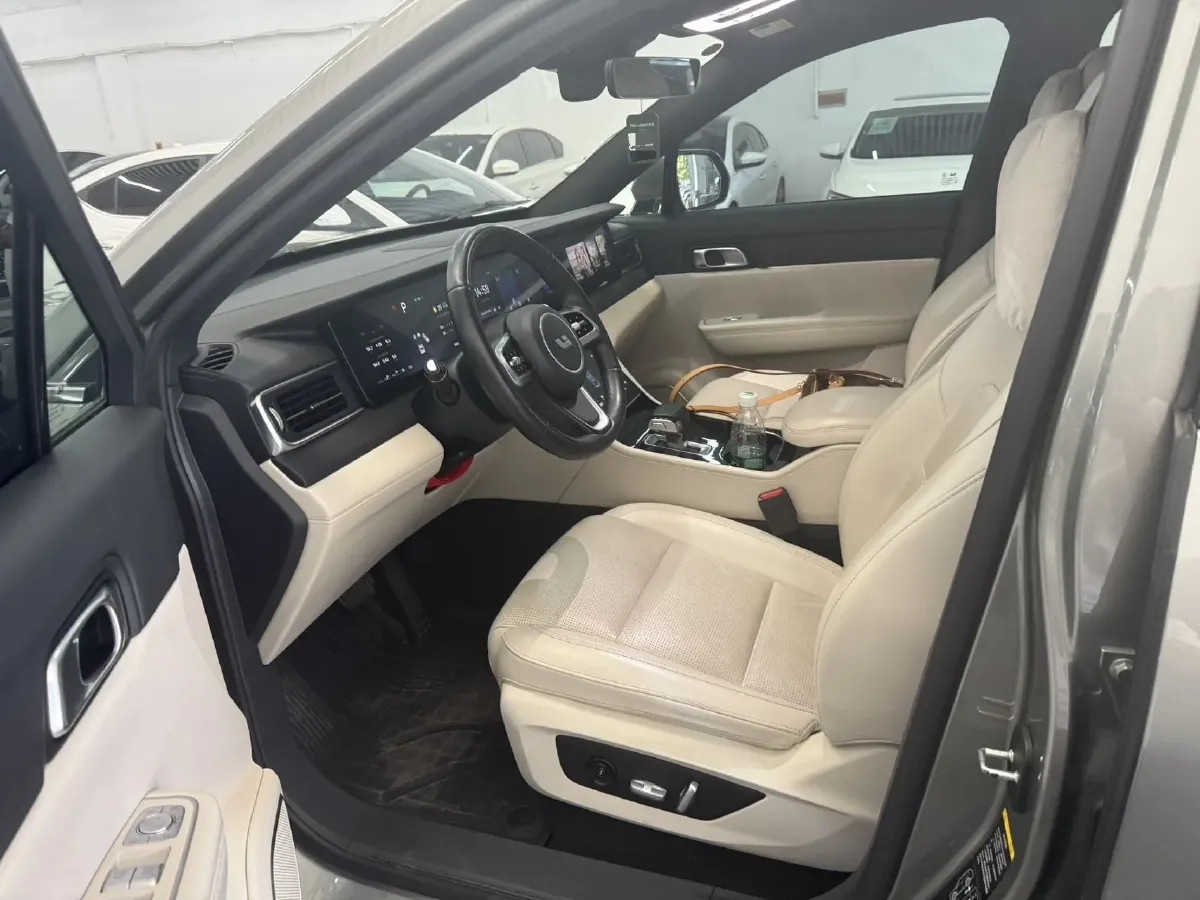 2021 Li ONE Range Extended 131HP REEV 40.5KWH,autocango,china used car exporter,china ev exporter,chinese used car exporter,chinese used ev exporter