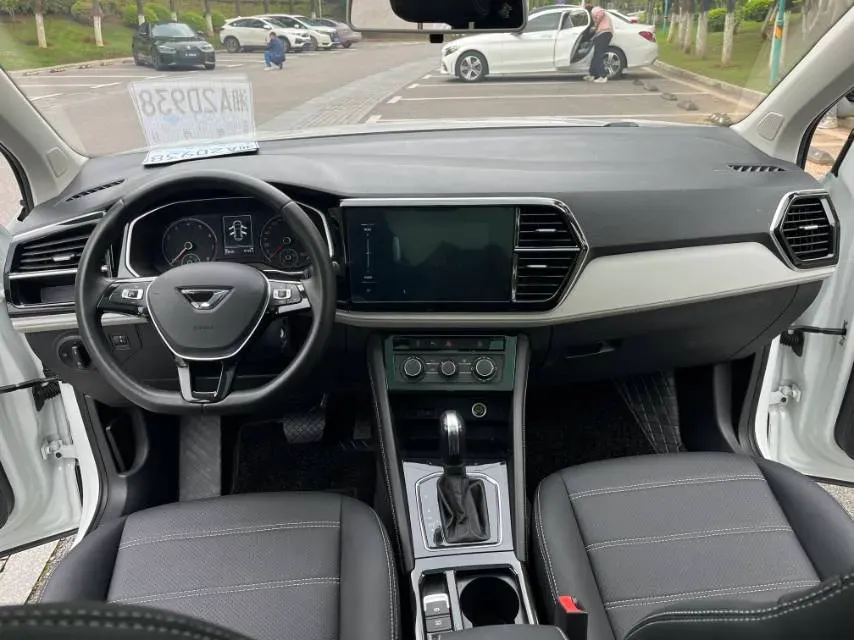 2023 Jetta VS7 1.4T 150HP L4 6AT,autocango,china used car exporter,china ev exporter,chinese used car exporter,chinese used ev exporter