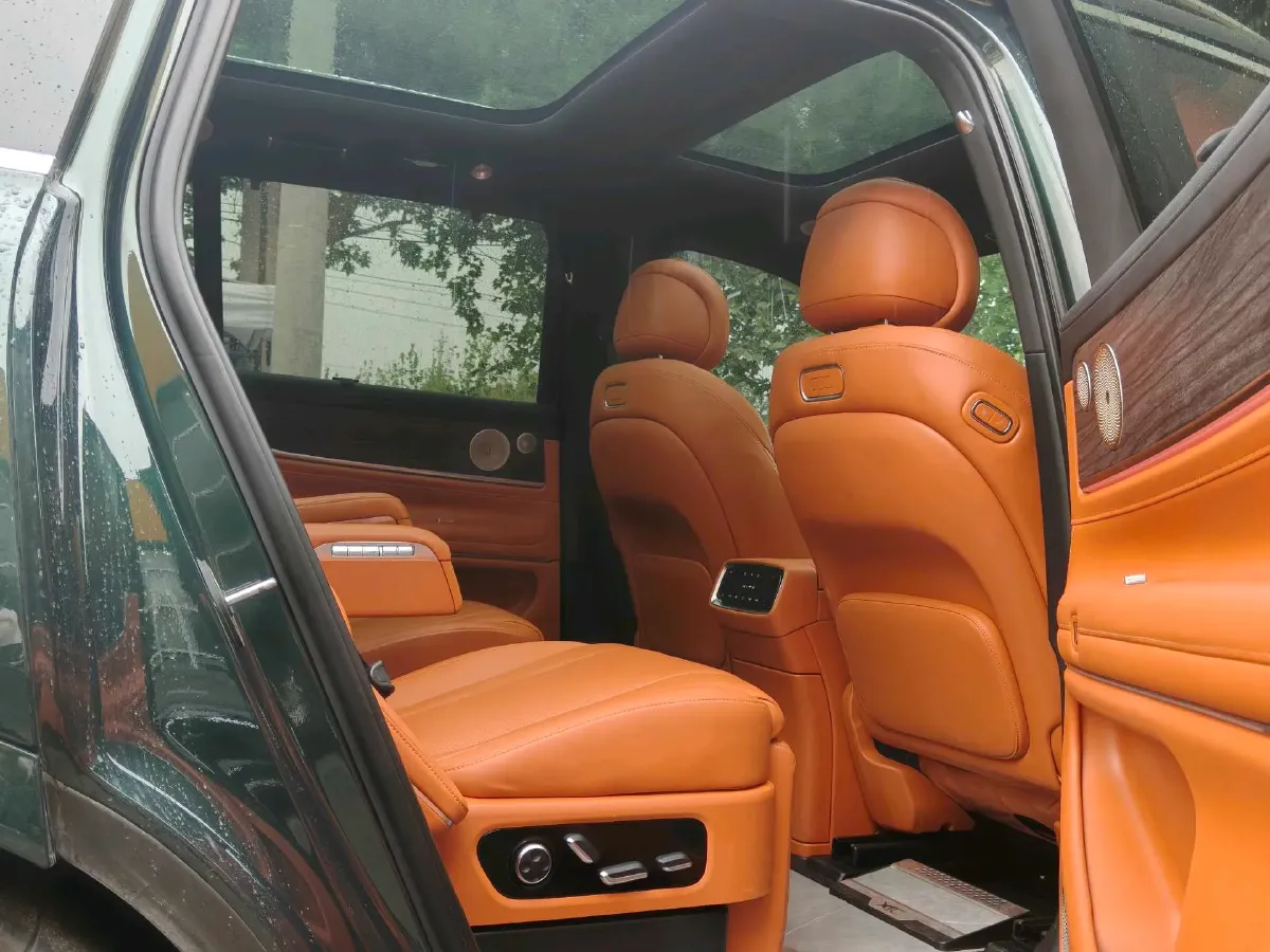 2024 AITO AITO M9 1.5T 152HP L4 REEV 42KWH,autocango,china used car exporter,china ev exporter,chinese used car exporter,chinese used ev exporter