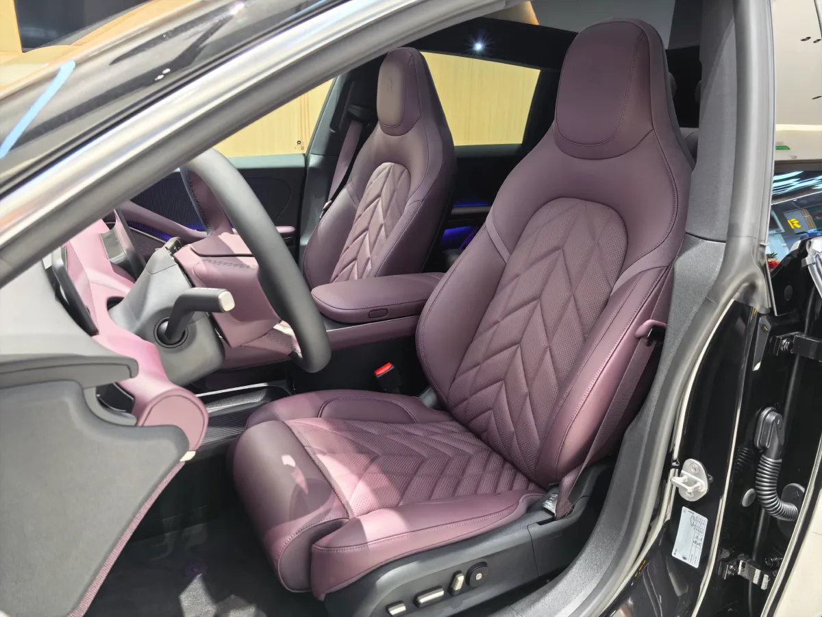 2026 BMW 3 Series 2.0T 245HP L4 8AT,autocango,china used car exporter,china ev exporter,chinese used car exporter,chinese used ev exporter