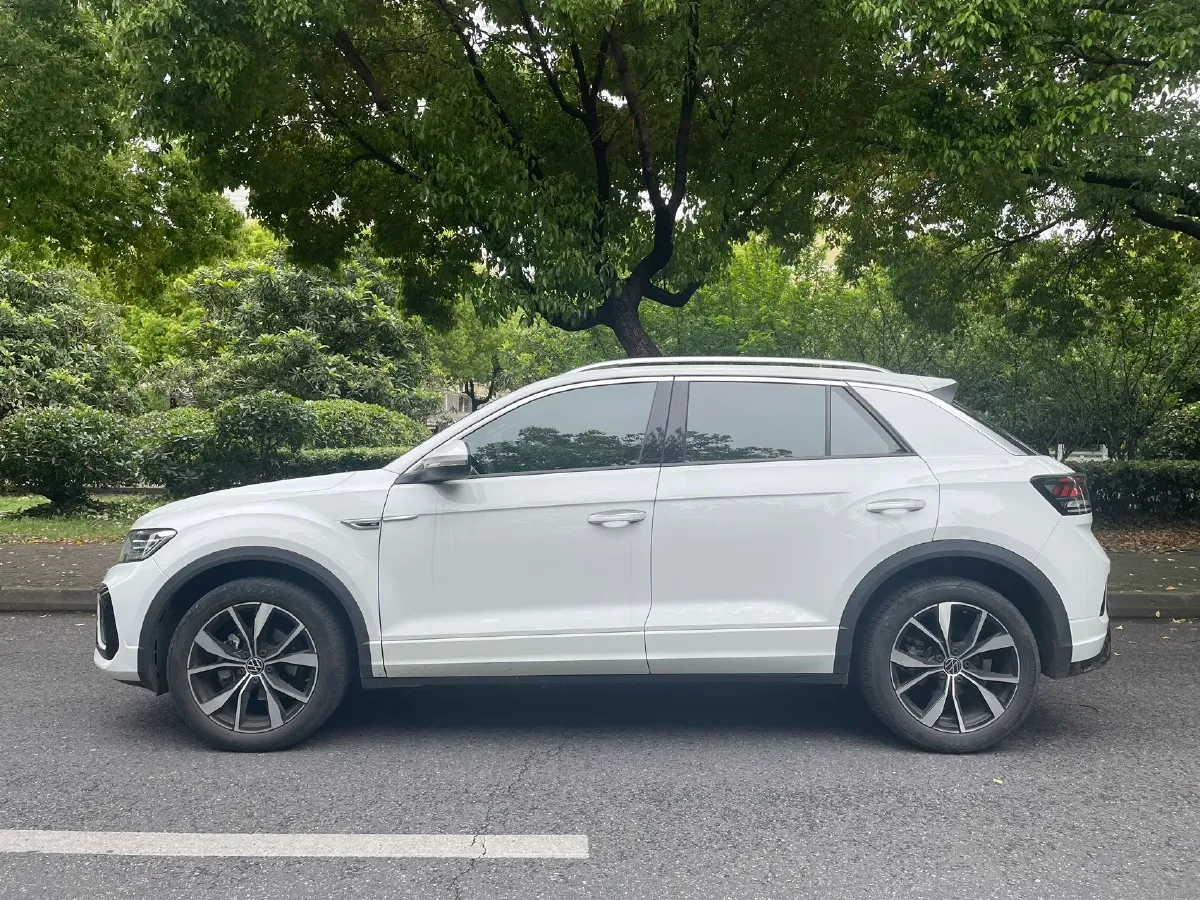2023 Volkswagen T-Roc 1.5T 160HP L4 7DCT,autocango,china used car exporter,china ev exporter,chinese used car exporter,chinese used ev exporter