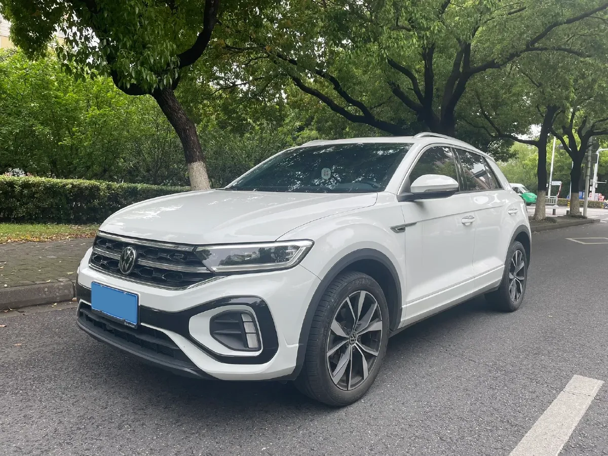 2023 Volkswagen T-Roc 1.5T 160HP L4 7DCT,autocango,china used car exporter,china ev exporter,chinese used car exporter,chinese used ev exporter