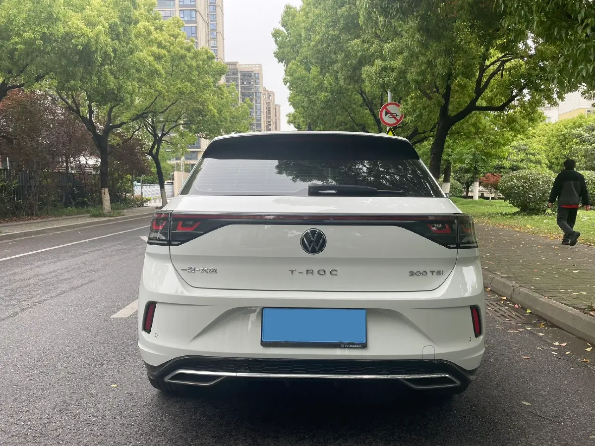 2023 Volkswagen T-Roc 1.5T 160HP L4 7DCT,autocango,china used car exporter,china ev exporter,chinese used car exporter,chinese used ev exporter