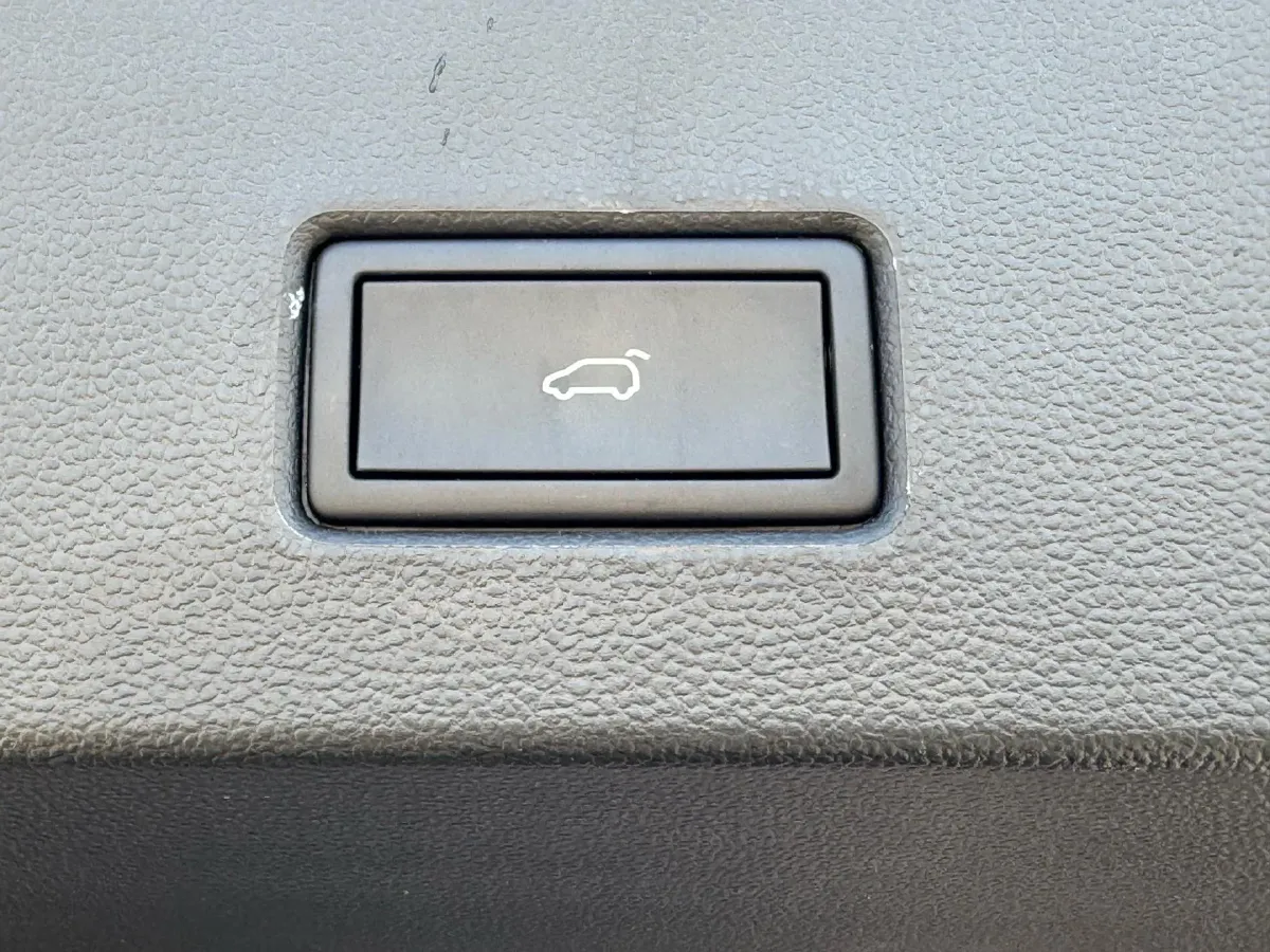 2022 Volkswagen T-Roc 1.4T 150HP L4 7DCT,autocango,china used car exporter,china ev exporter,chinese used car exporter,chinese used ev exporter