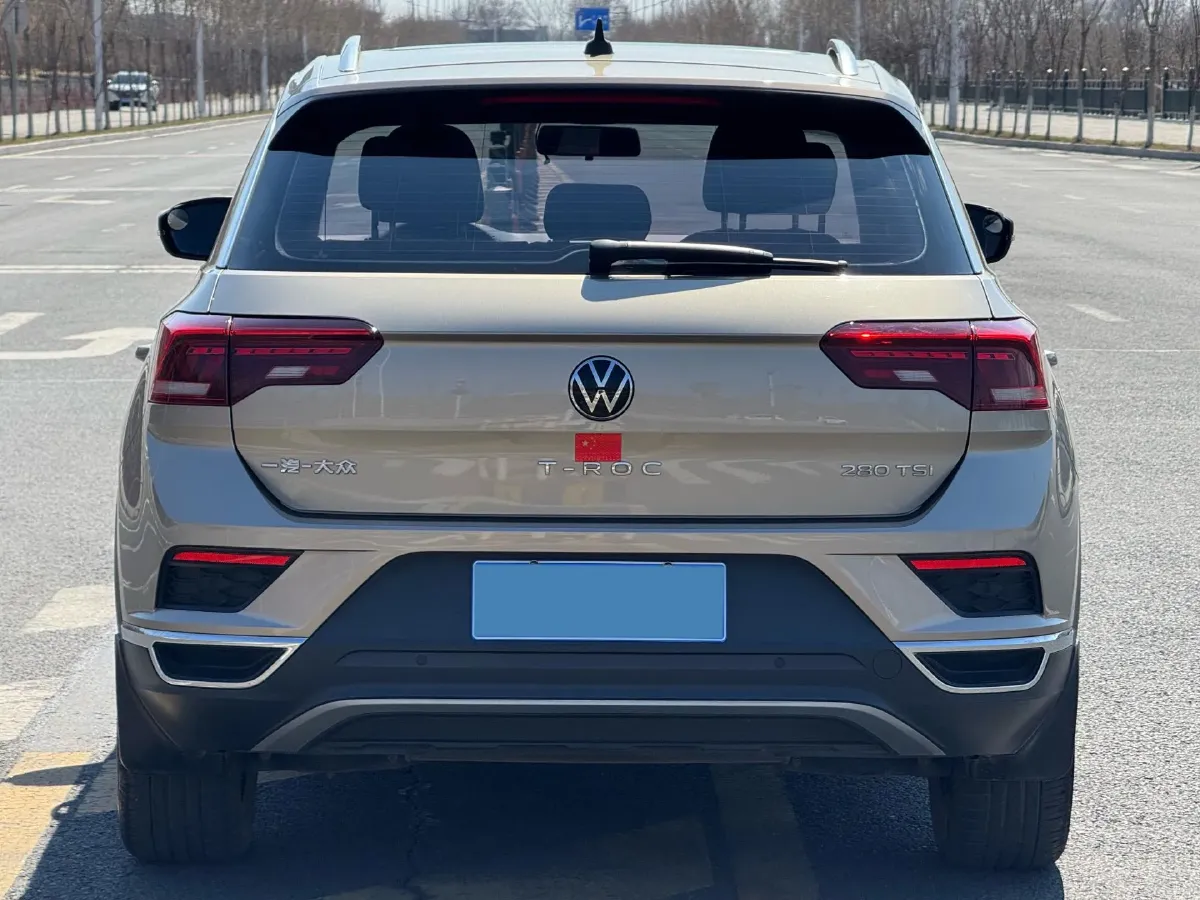 2022 Volkswagen T-Roc 1.4T 150HP L4 7DCT,autocango,china used car exporter,china ev exporter,chinese used car exporter,chinese used ev exporter