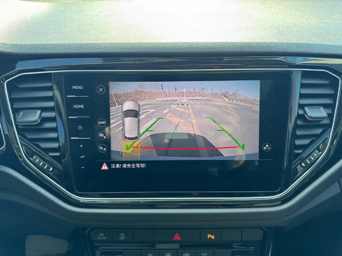 2022 Volkswagen T-Roc 1.4T 150HP L4 7DCT,autocango,china used car exporter,china ev exporter,chinese used car exporter,chinese used ev exporter