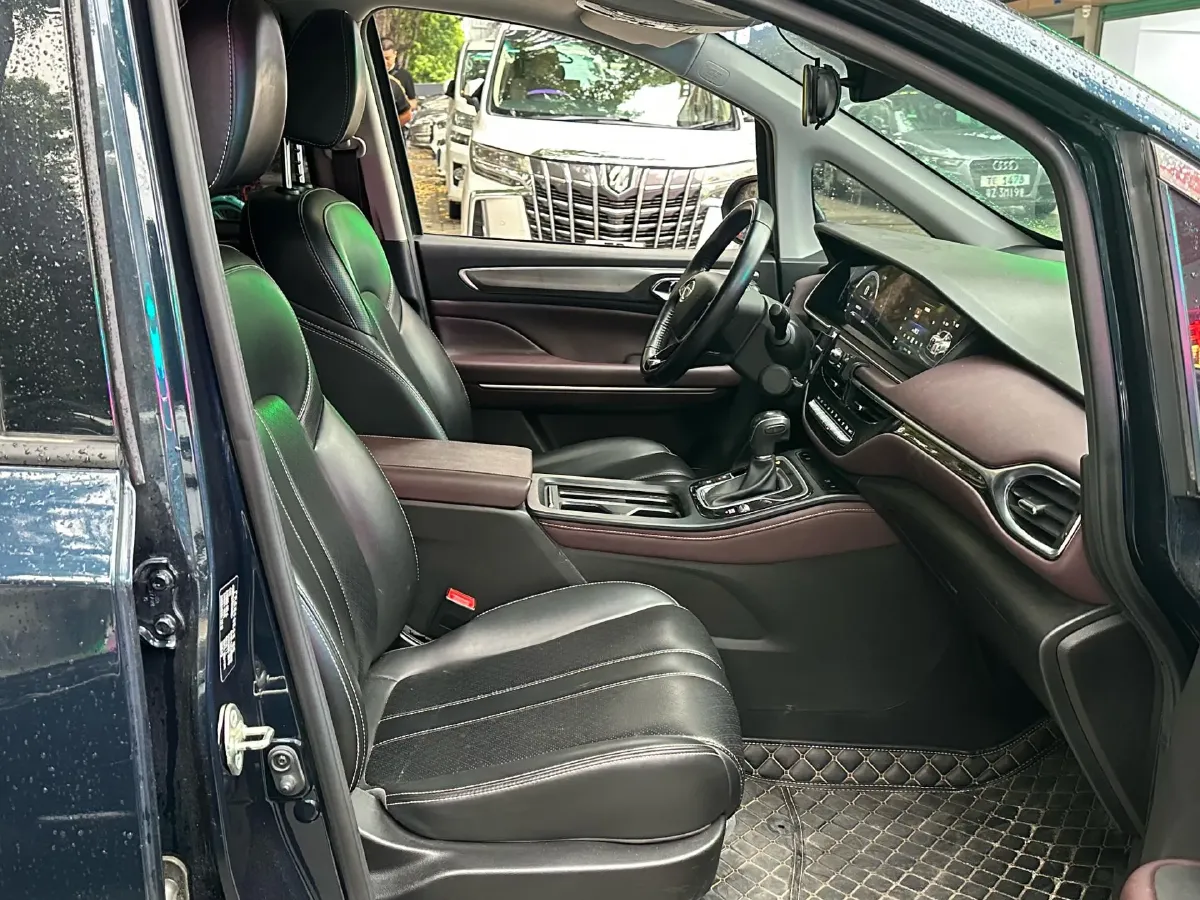 2021 GAC Trumpchi M6 1.5T 169HP L4 7DCT,autocango,china used car exporter,china ev exporter,chinese used car exporter,chinese used ev exporter