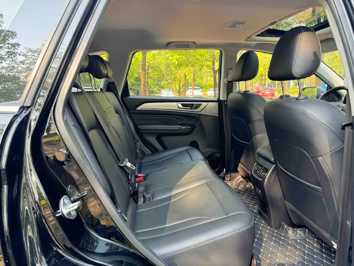 2023 Haval M6 1.5T 150HP L4 7DCT,autocango,china used car exporter,china ev exporter,chinese used car exporter,chinese used ev exporter