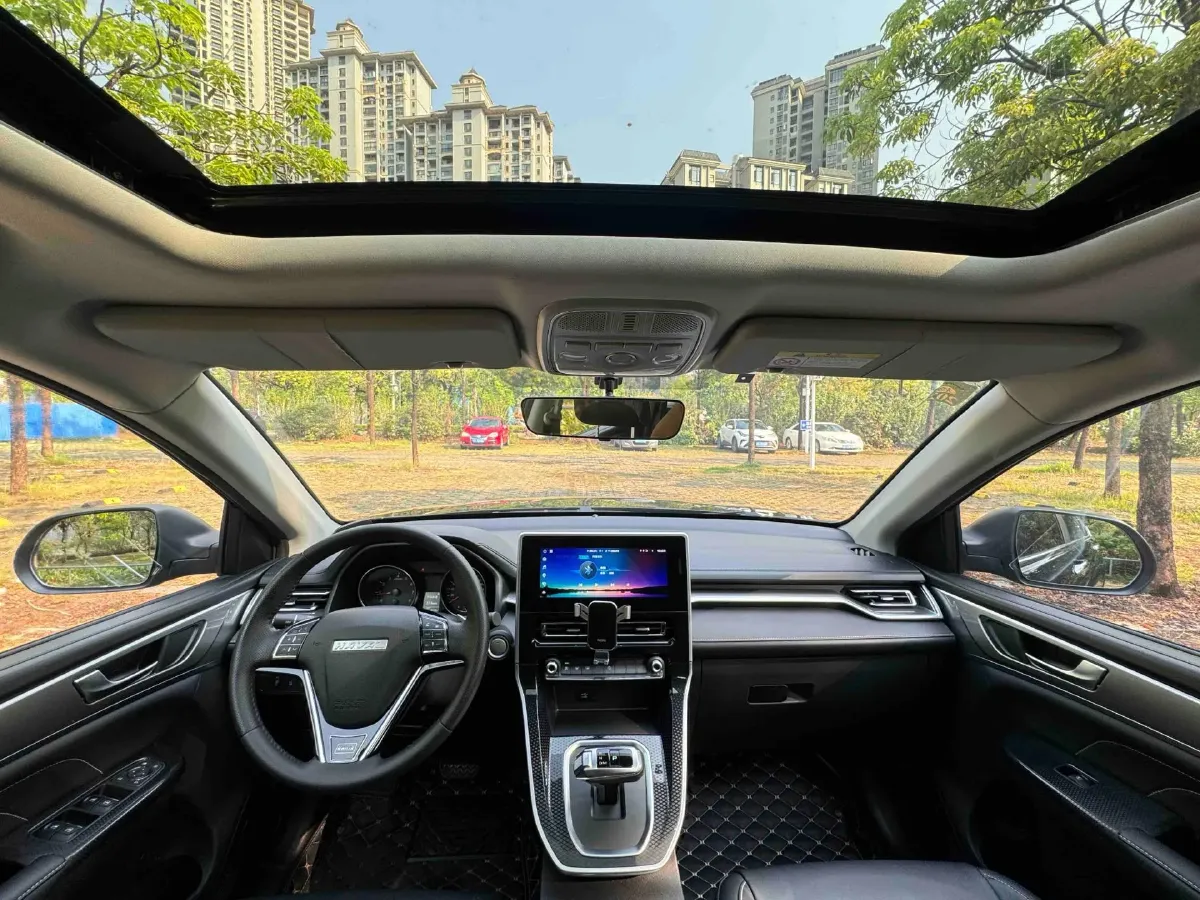 2023 Haval M6 1.5T 150HP L4 7DCT,autocango,china used car exporter,china ev exporter,chinese used car exporter,chinese used ev exporter