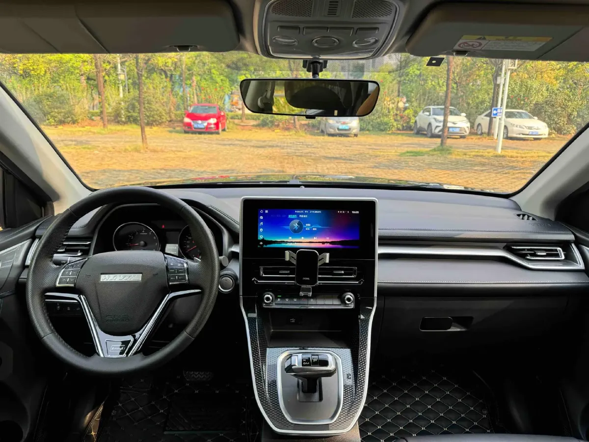 2023 Haval M6 1.5T 150HP L4 7DCT,autocango,china used car exporter,china ev exporter,chinese used car exporter,chinese used ev exporter