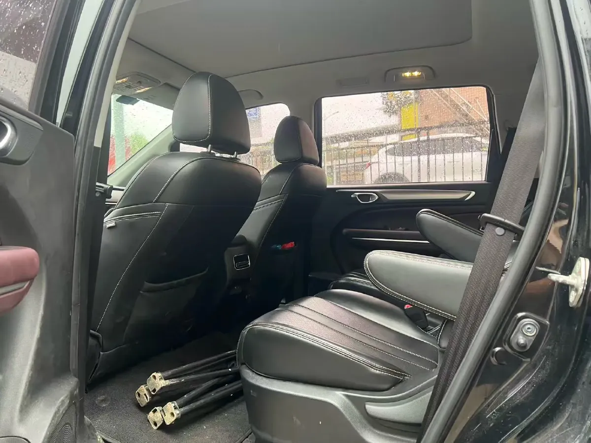 2021 GAC Trumpchi M6 1.5T 169HP L4 7DCT,autocango,china used car exporter,china ev exporter,chinese used car exporter,chinese used ev exporter