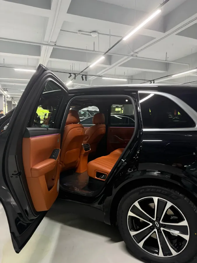 2026 AITO AITO M7 REEV 160HP REEV,autocango,china used car exporter,china ev exporter,chinese used car exporter,chinese used ev exporter