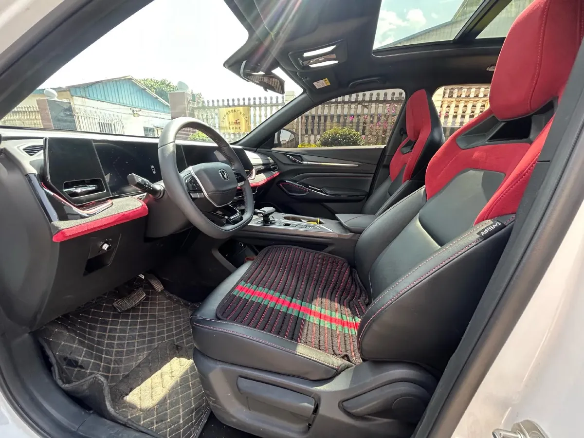 2025 ChangAn X5 PLUS 1.5T 188HP L4 7DCT,autocango,china used car exporter,china ev exporter,chinese used car exporter,chinese used ev exporter