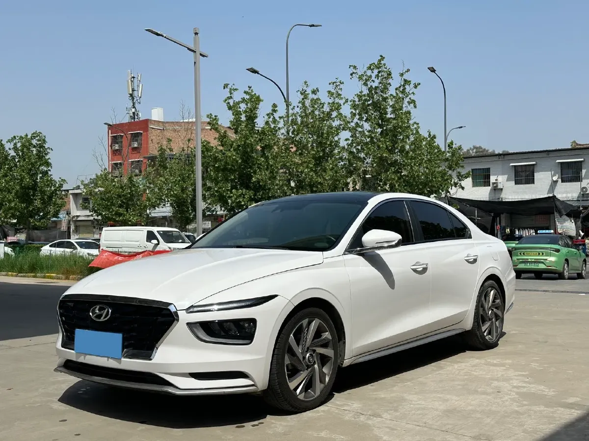 2021 Hyundai Mistra 1.8L 143HP L4 CVT,autocango,china used car exporter,china ev exporter,chinese used car exporter,chinese used ev exporter