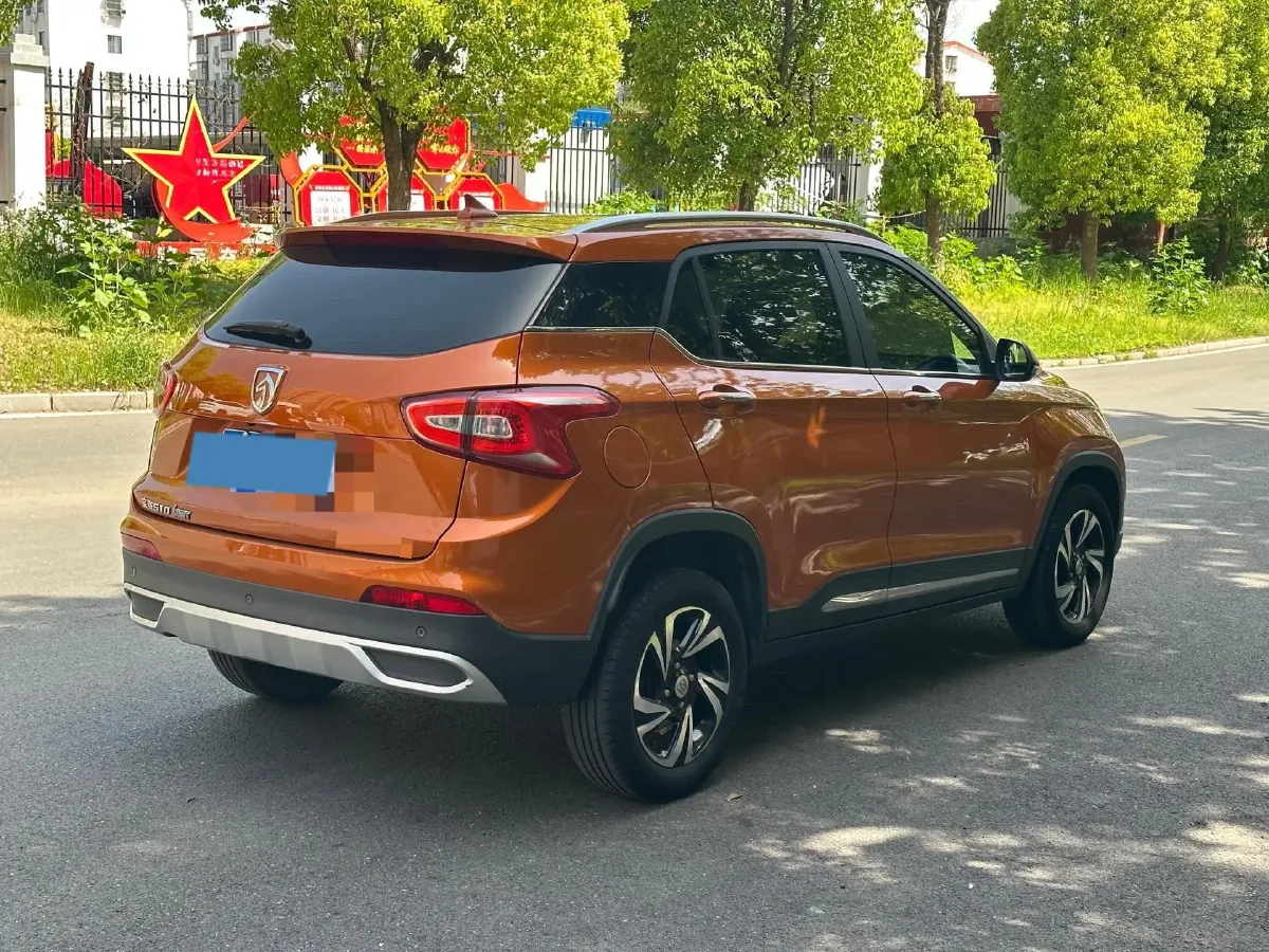 2017 HaiMa S5 Young Edition 1.6L 122HP L4 5MT,autocango,china used car exporter,china ev exporter,chinese used car exporter,chinese used ev exporter