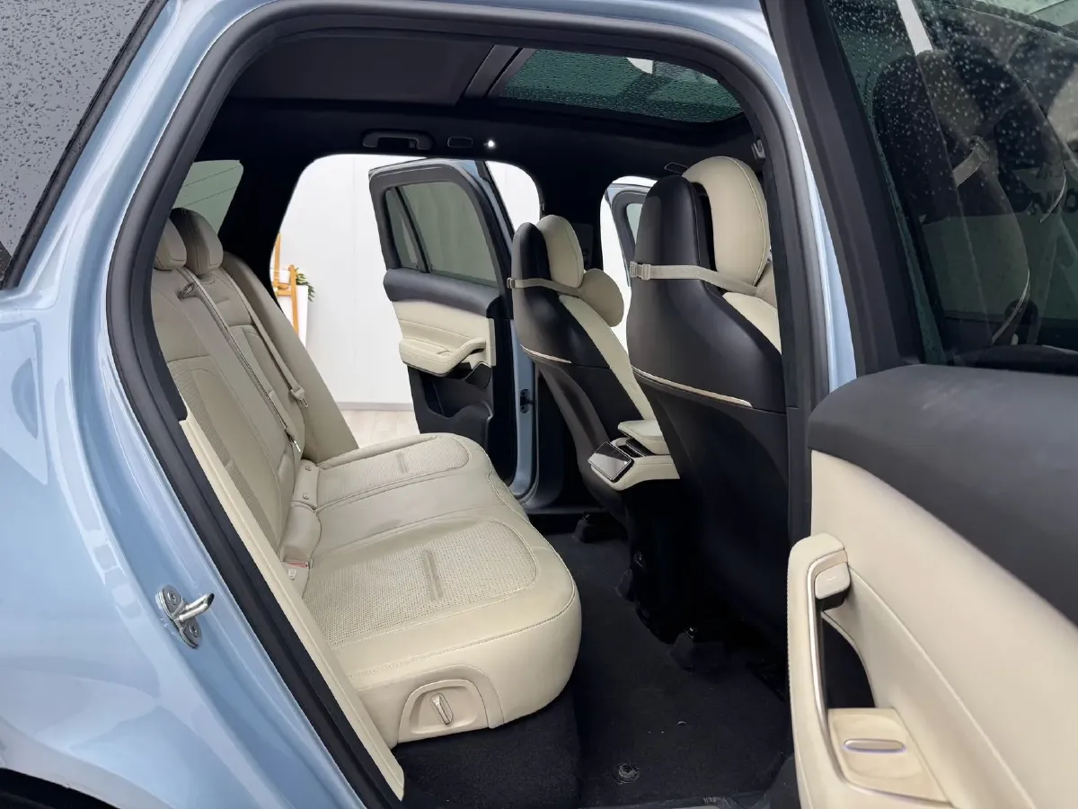 2024 NIO ES6 BEV 75KWH,autocango,china used car exporter,china ev exporter,chinese used car exporter,chinese used ev exporter