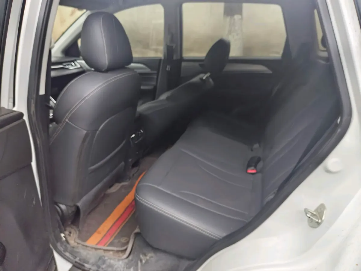 2023 Haval M6 1.5T 150HP L4 7DCT,autocango,china used car exporter,china ev exporter,chinese used car exporter,chinese used ev exporter