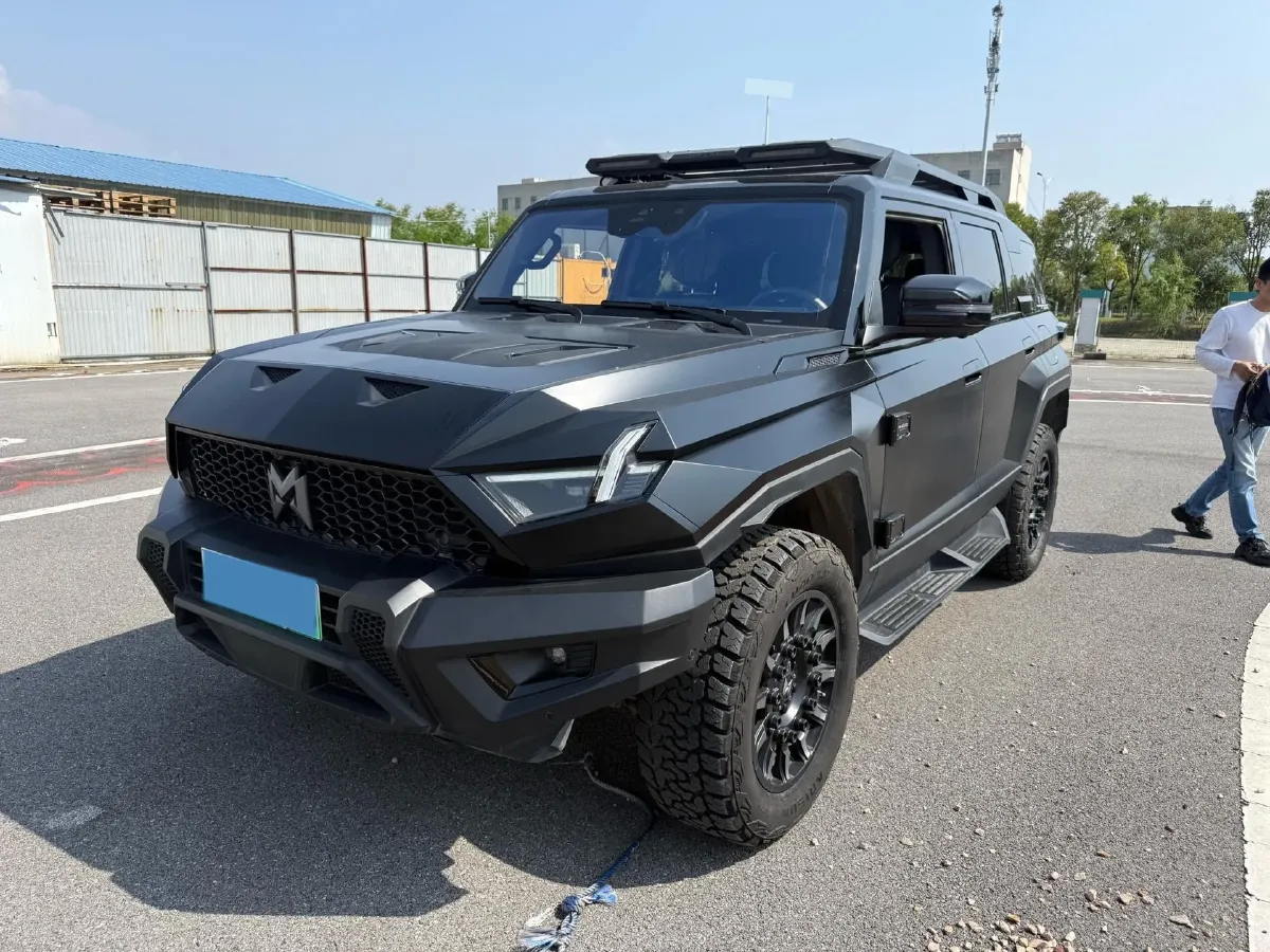 2024 M Hero 917 REEV 197HP 2AT REEV 65.8KWH,autocango,china used car exporter,china ev exporter,chinese used car exporter,chinese used ev exporter