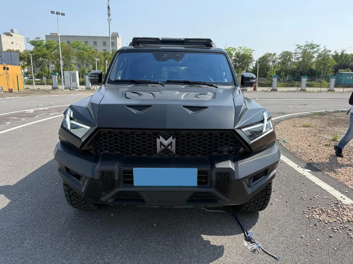 2024 M Hero 917 REEV 197HP 2AT REEV 65.8KWH,autocango,china used car exporter,china ev exporter,chinese used car exporter,chinese used ev exporter