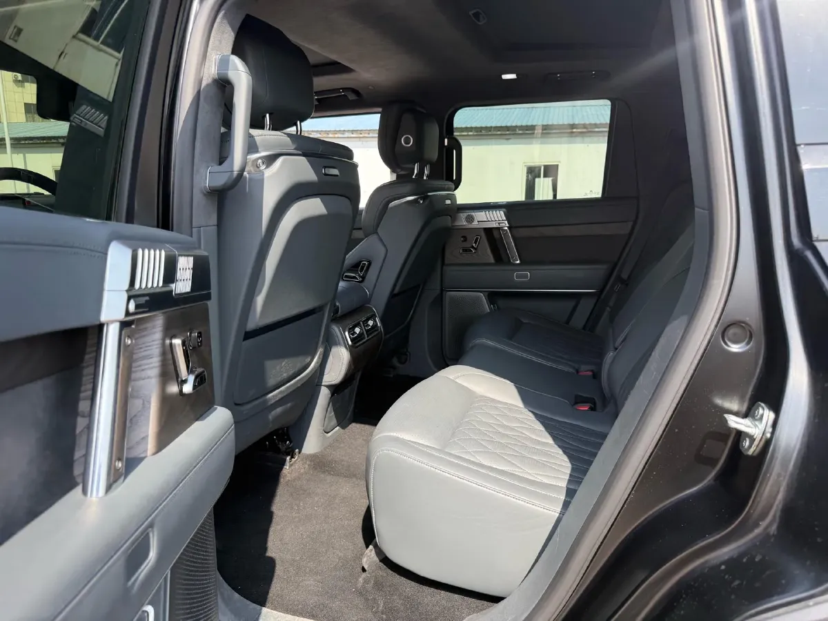 2024 M Hero 917 REEV 197HP 2AT REEV 65.8KWH,autocango,china used car exporter,china ev exporter,chinese used car exporter,chinese used ev exporter