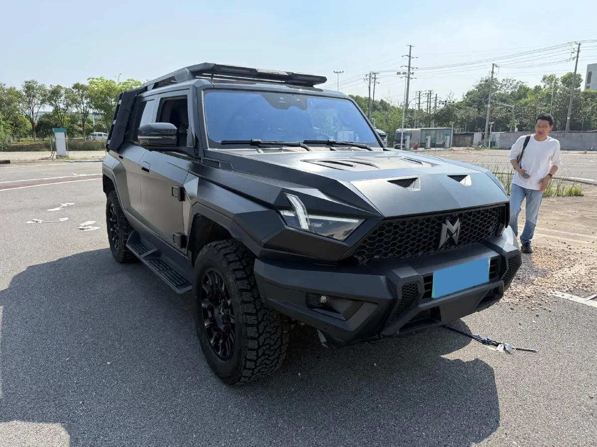 2024 M Hero 917 REEV 197HP 2AT REEV 65.8KWH,autocango,china used car exporter,china ev exporter,chinese used car exporter,chinese used ev exporter