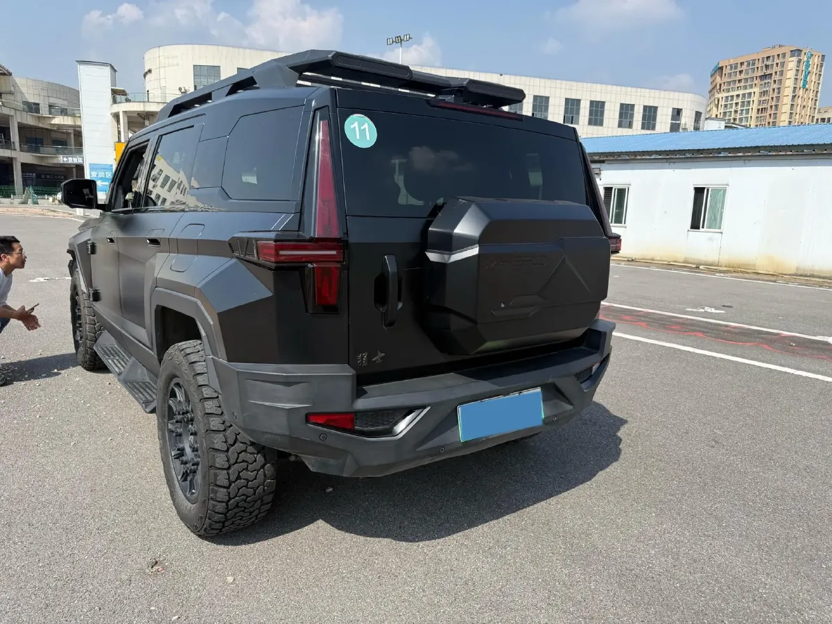 2024 M Hero 917 REEV 197HP 2AT REEV 65.8KWH,autocango,china used car exporter,china ev exporter,chinese used car exporter,chinese used ev exporter