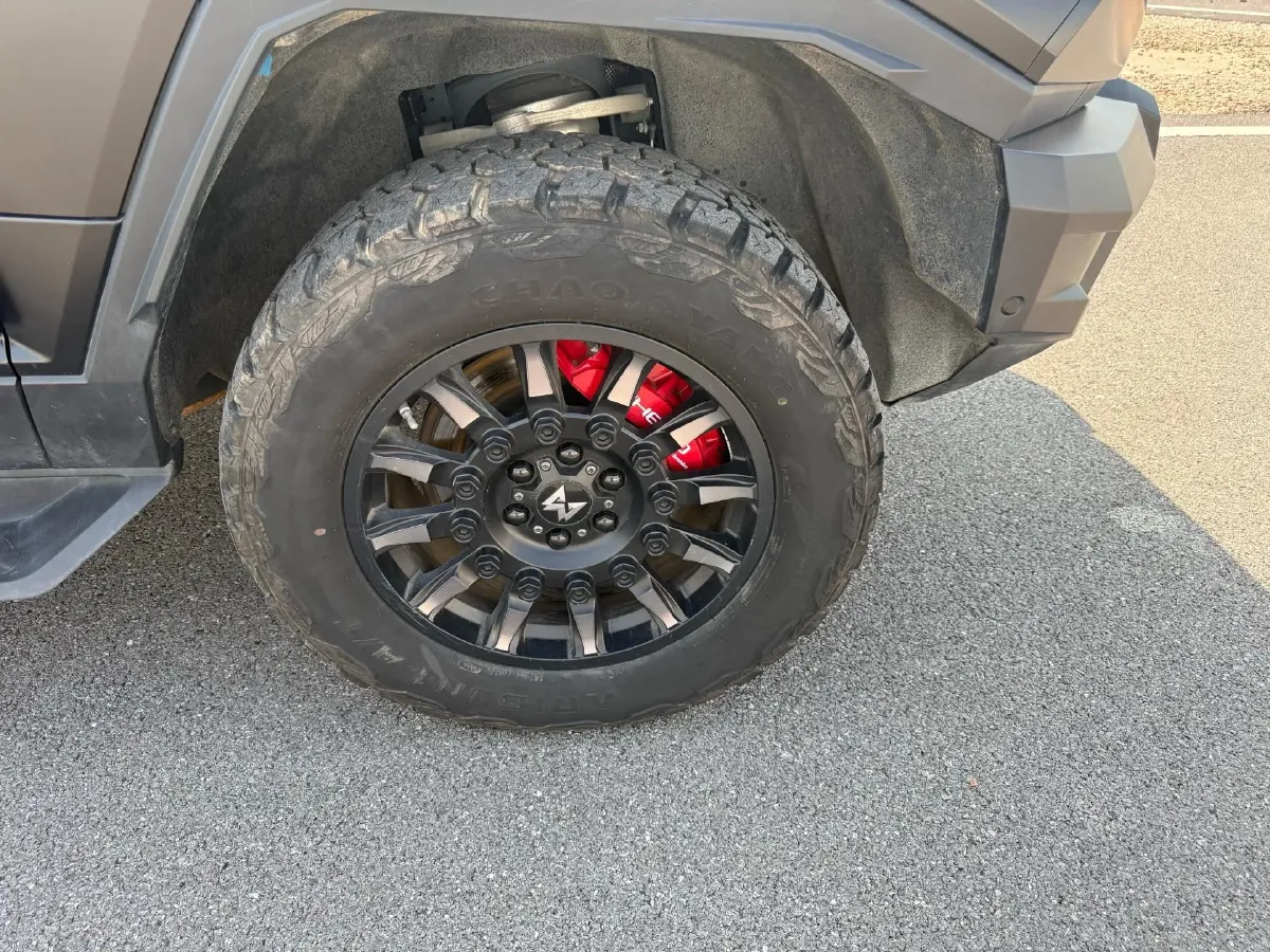 2024 M Hero 917 REEV 197HP 2AT REEV 65.8KWH,autocango,china used car exporter,china ev exporter,chinese used car exporter,chinese used ev exporter