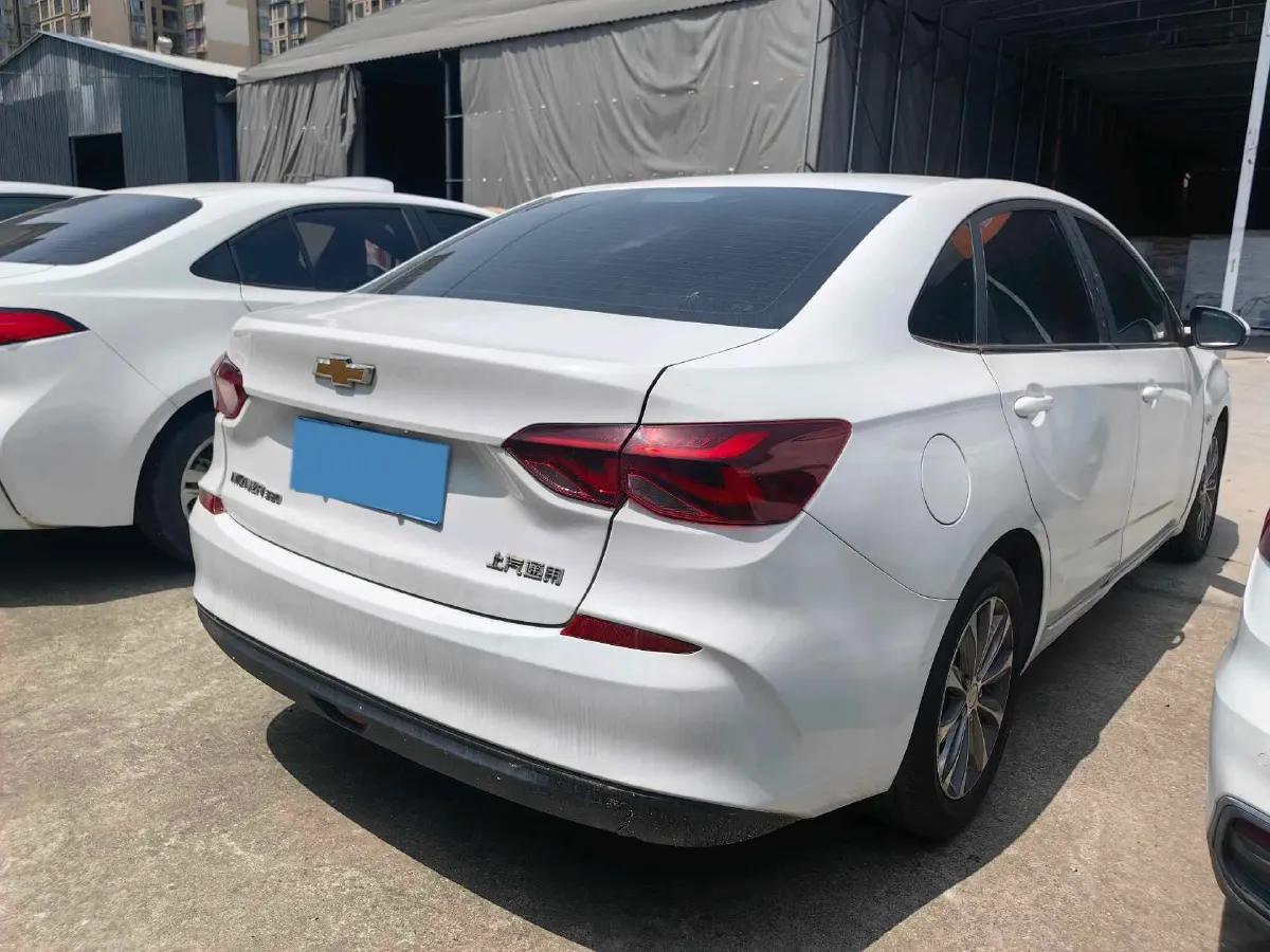 2022 Chevrolet Monza 1.5L 113HP L4 6AT,autocango,china used car exporter,china ev exporter,chinese used car exporter,chinese used ev exporter
