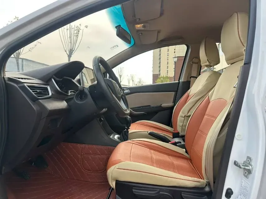 2017 BaoJun 310W 1.5L 112HP L4 6MT,autocango,china used car exporter,china ev exporter,chinese used car exporter,chinese used ev exporter