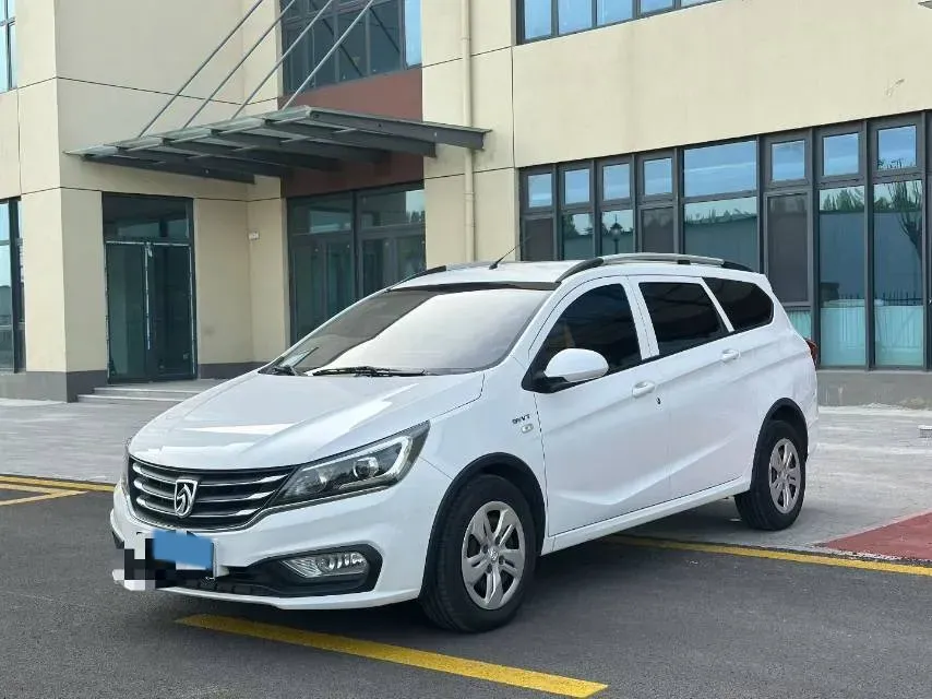 2017 BaoJun 310W 1.5L 112HP L4 6MT,autocango,china used car exporter,china ev exporter,chinese used car exporter,chinese used ev exporter