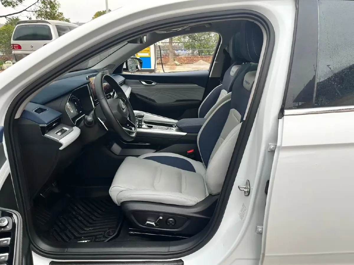 2021 Geely Preface 2.0T 190HP L4 7DCT,autocango,china used car exporter,china ev exporter,chinese used car exporter,chinese used ev exporter