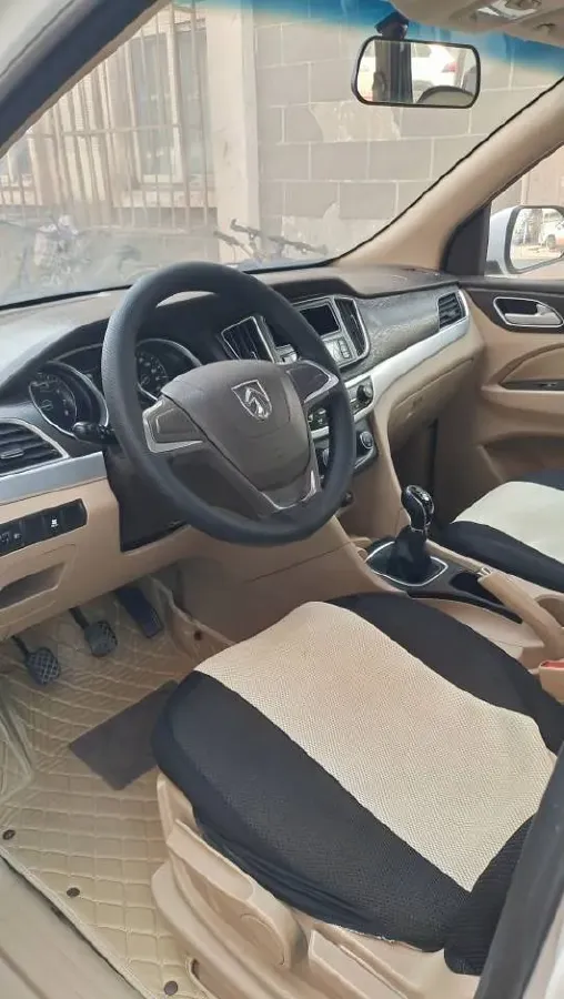 2016 BaoJun 730 1.5L 112HP L4 5MT,autocango,china used car exporter,china ev exporter,chinese used car exporter,chinese used ev exporter