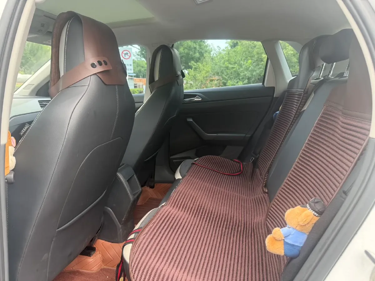 2021 Haval H6 1.5T 169HP L4 7DCT,autocango,china used car exporter,china ev exporter,chinese used car exporter,chinese used ev exporter