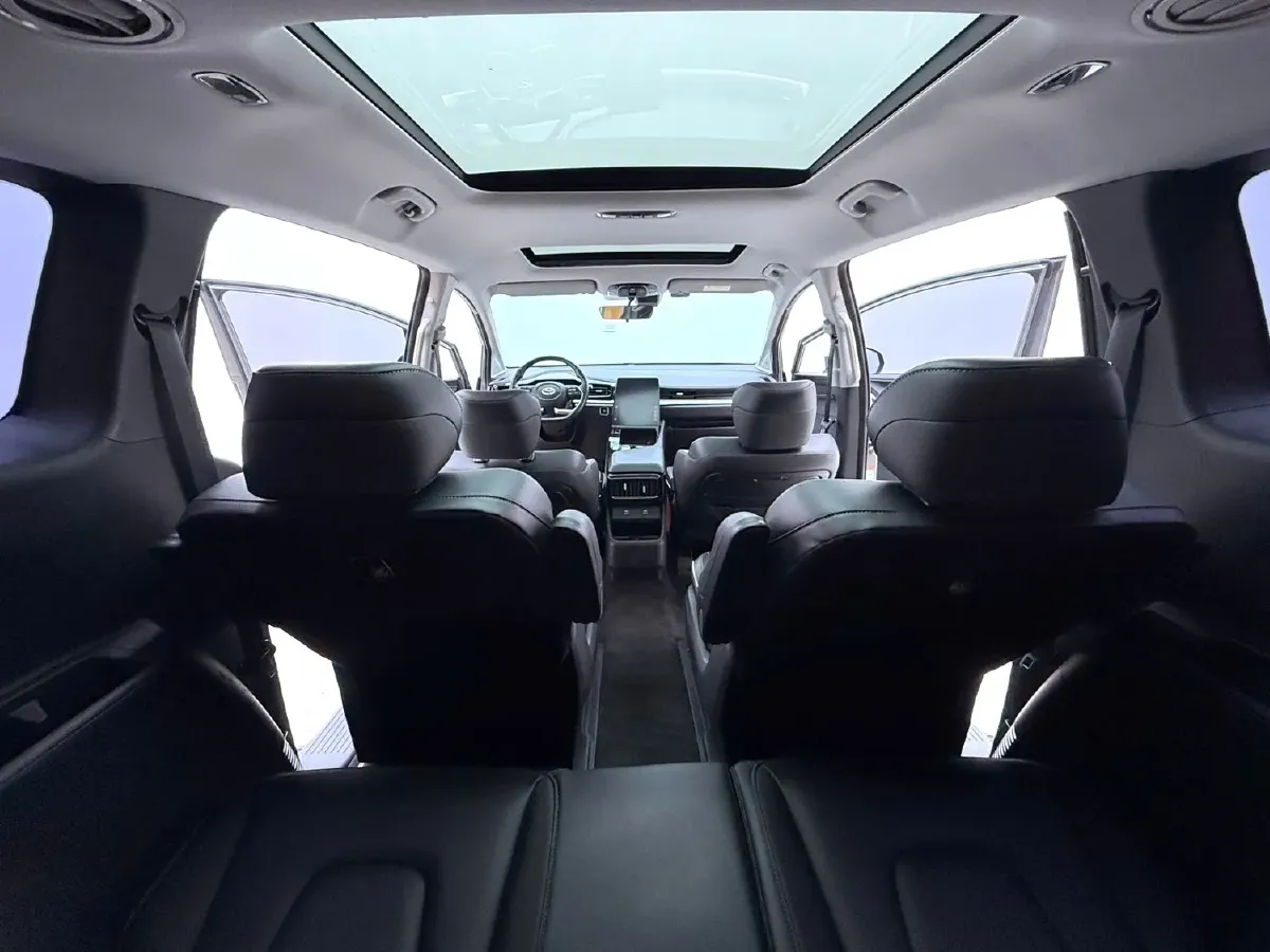 2021 Hyundai Custo 1.5T 170HP L4 8AT,autocango,china used car exporter,china ev exporter,chinese used car exporter,chinese used ev exporter