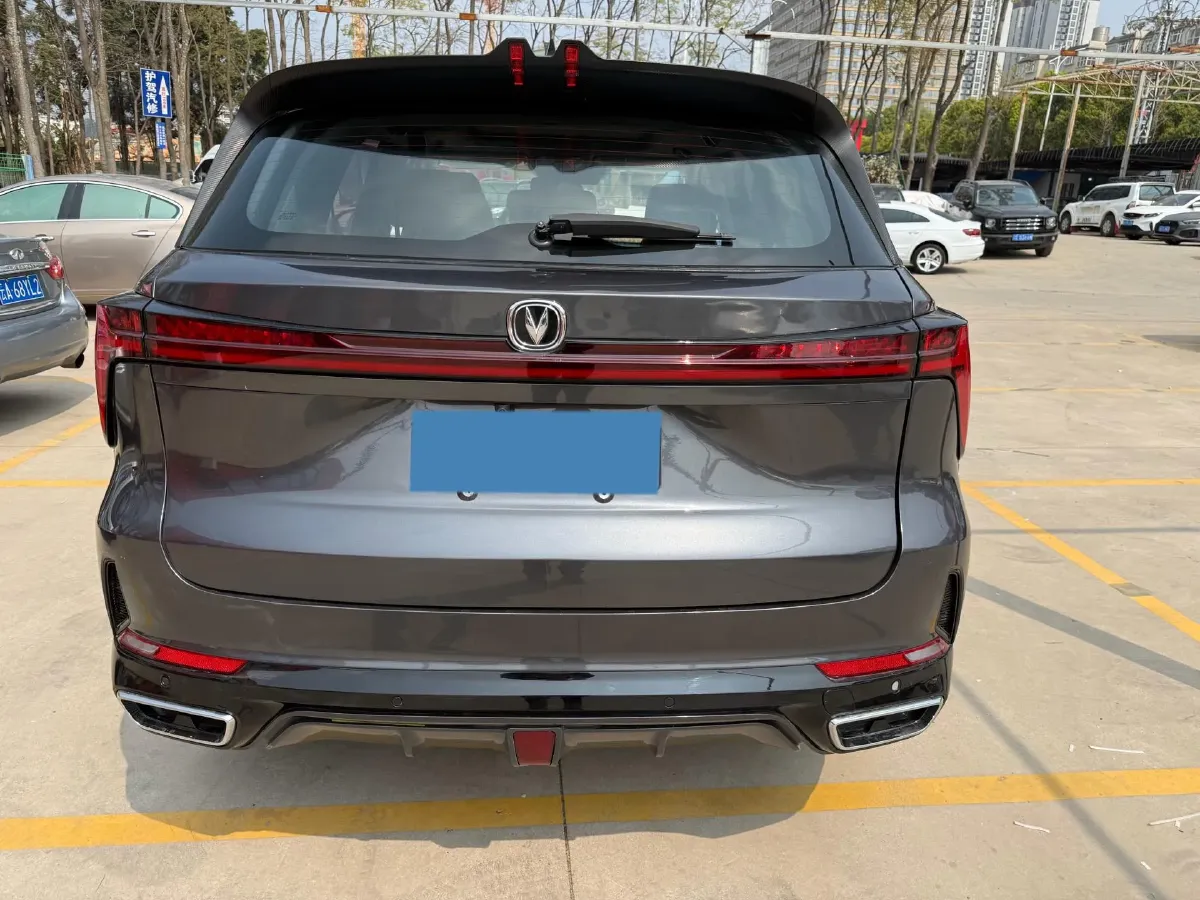 2023 ChangAn CS75 Plus 1.5T 188HP L4 8AT,autocango,china used car exporter,china ev exporter,chinese used car exporter,chinese used ev exporter