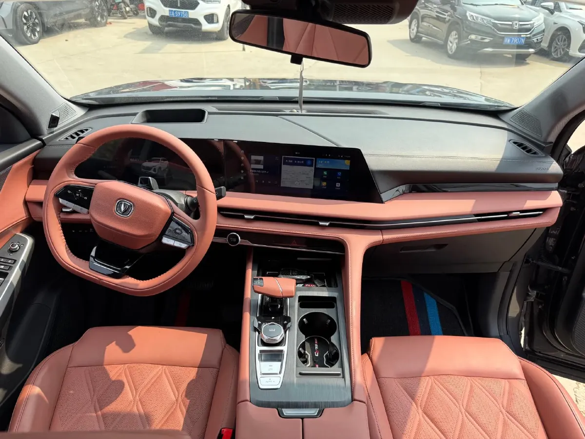 2023 ChangAn CS75 Plus 1.5T 188HP L4 8AT,autocango,china used car exporter,china ev exporter,chinese used car exporter,chinese used ev exporter