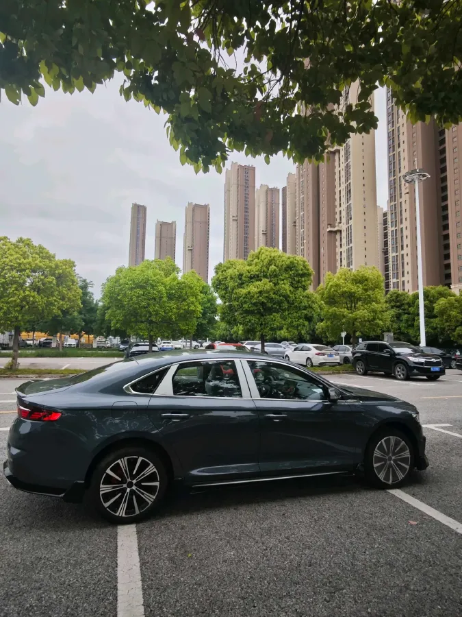 2025 Geely Preface 2.0T 238HP L4 8AT,autocango,china used car exporter,china ev exporter,chinese used car exporter,chinese used ev exporter